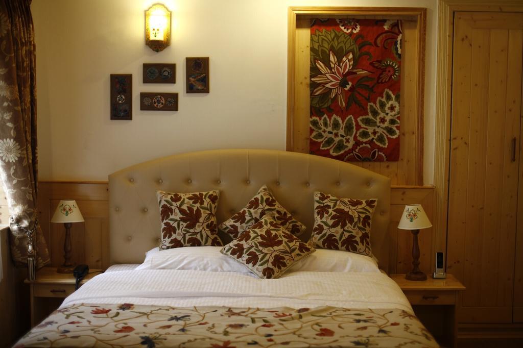 Dove Cottage Srinagar  Exterior photo
