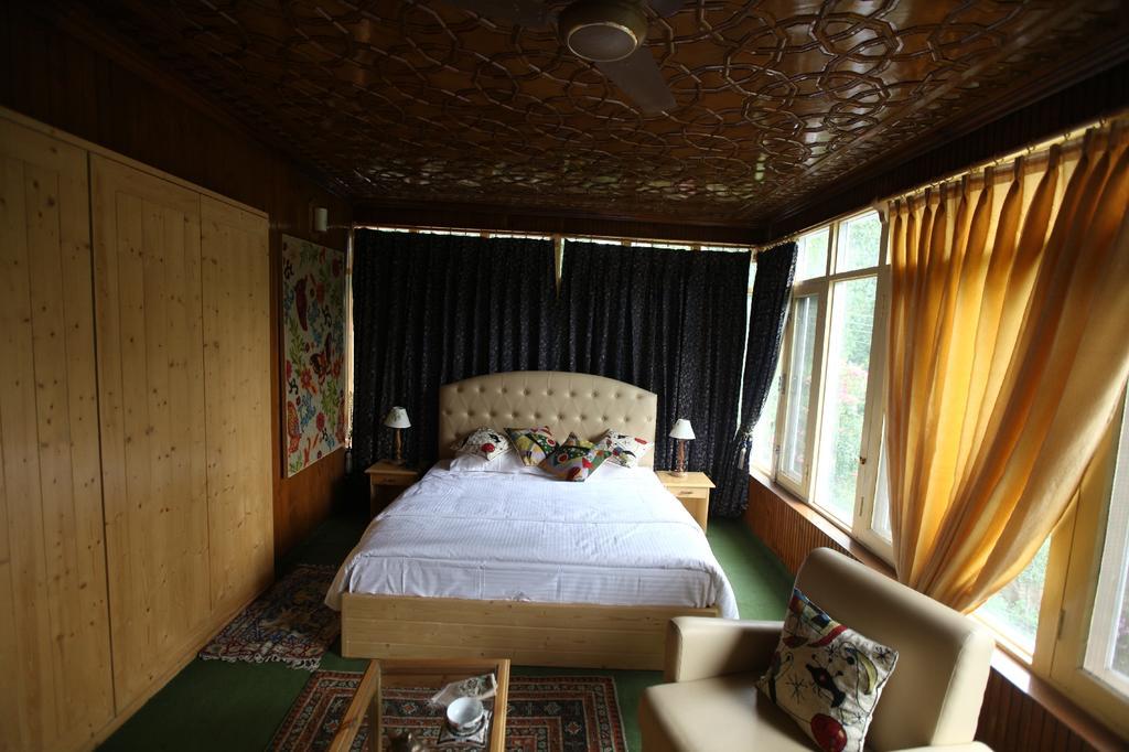 Dove Cottage Srinagar  Exterior photo