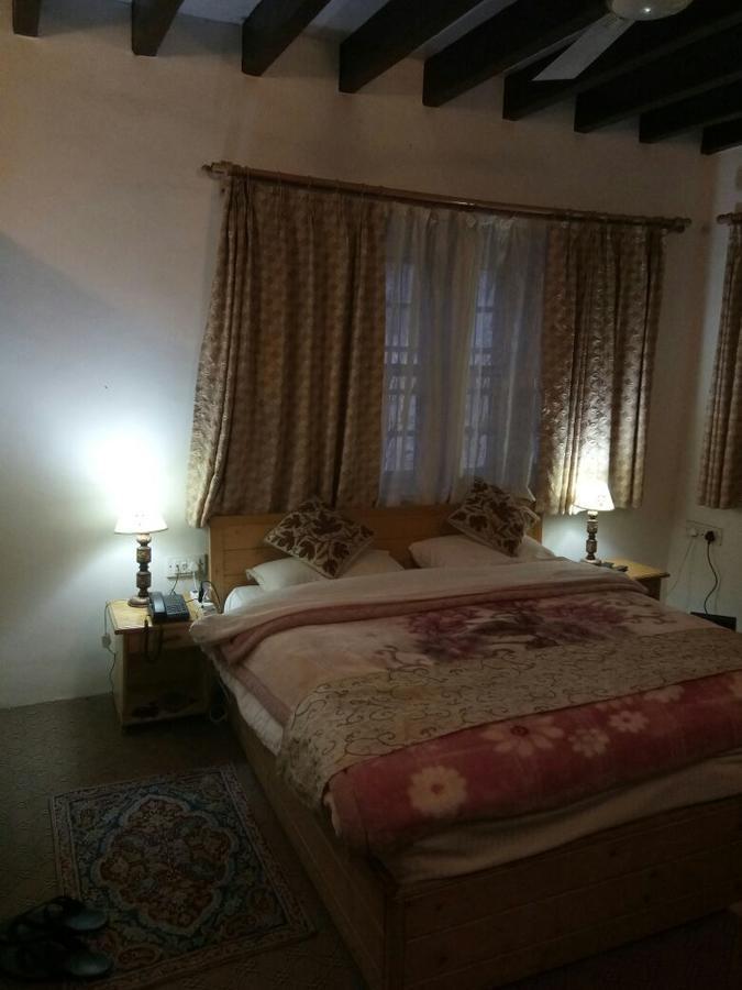 Dove Cottage Srinagar  Exterior photo